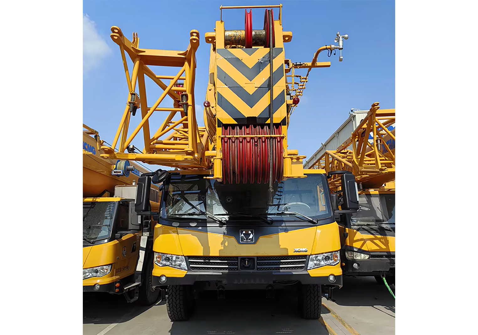 รถเครนเคลื่อนที่ XCMG 200TON